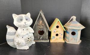 lot 631 image: Garden Decor