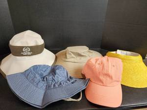 lot 643 image: Hats