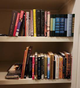 lot 651 image: Books (bring boxes)