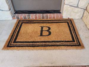 lot 808 image: B Doormat 47x29