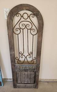 lot 855 image: Rustic Ornamental Wood and Iron Wall Decor 17.5x51