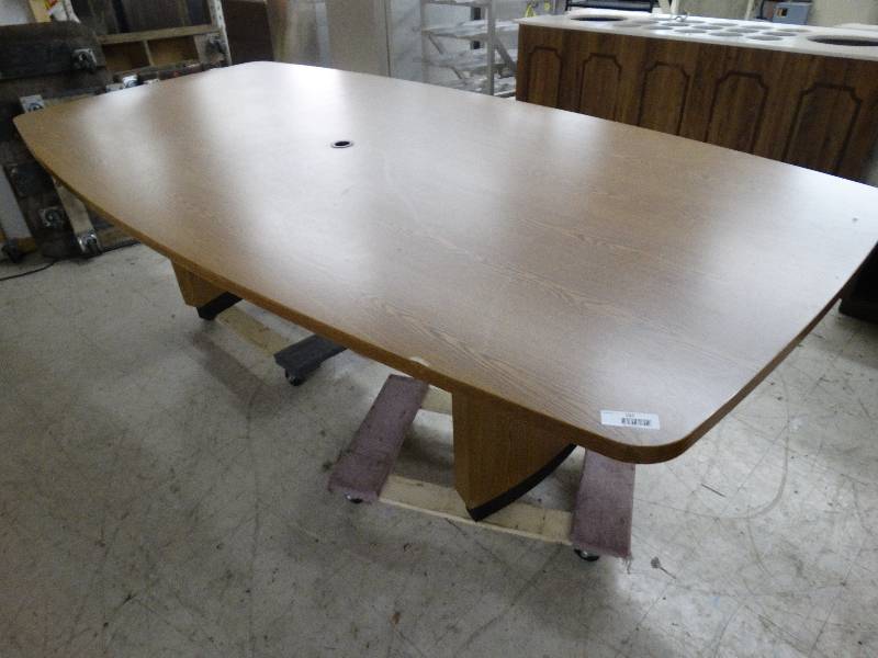 lot 101 image: Oak Look Conference Table.