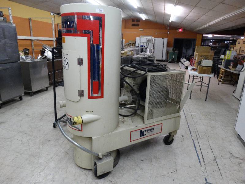 lot 129 image: Lamson Corporation Commercial Super Vac On Wheels WLong Cord.