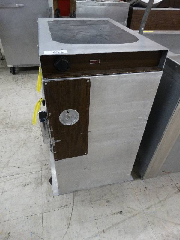 lot 133 image: Cres-cor Electric Food Warmer Cabinet On Wheels.