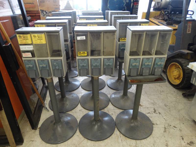 lot 150 image: 15 Vend Star 3000 3 Select Candy Machines No Key.