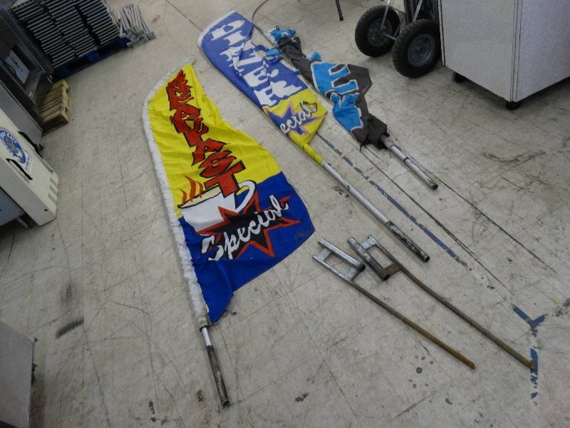 lot 153 image: 3 Flags-Wind Jammer Flags WStakes.