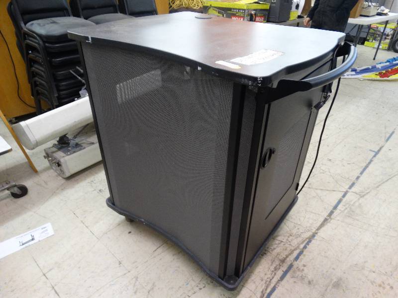 lot 163 image: Rolling Media Cart Made To Hold Laptops On Wheels.