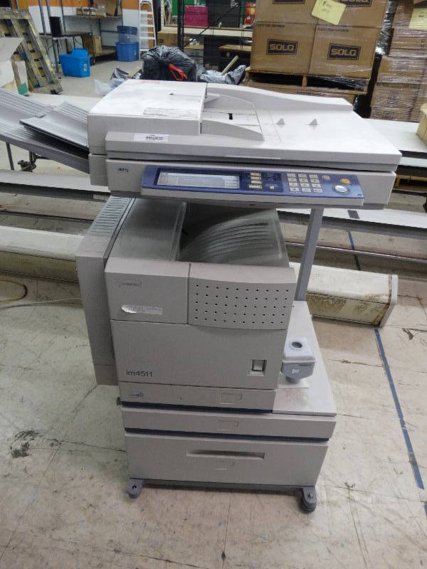 lot 164 image: Imagistics 1m4511 Working Copy Machine On Wheels.