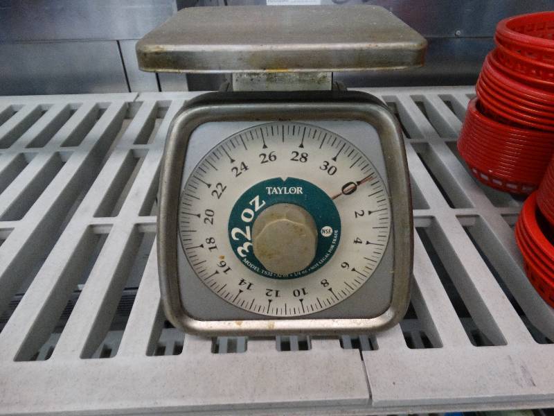 lot 168 image: Taylor 32oz Scale.