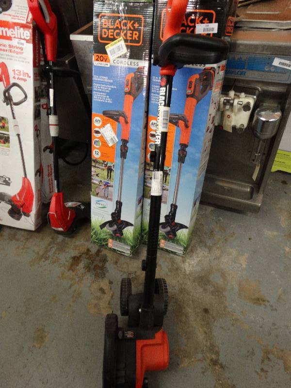 lot 193 image: 2 Black & Decker 20 Volt Weed Eaters 1 Electric Edger.