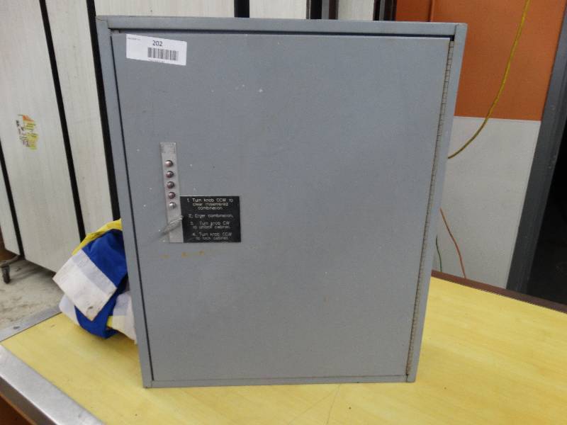 lot 202 image: Metal Key Storage Box.