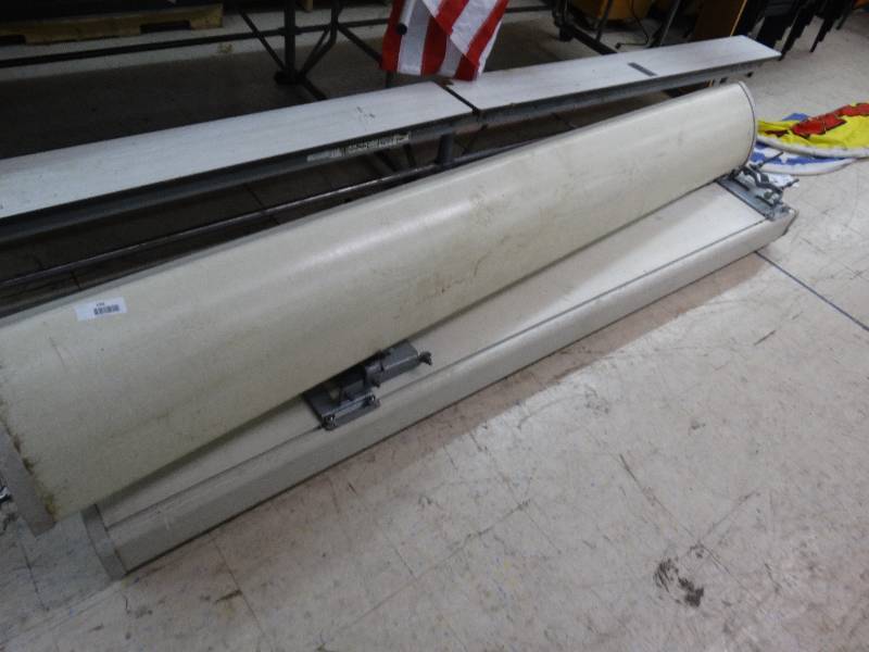 lot 230 image: 3 Large Antennas.