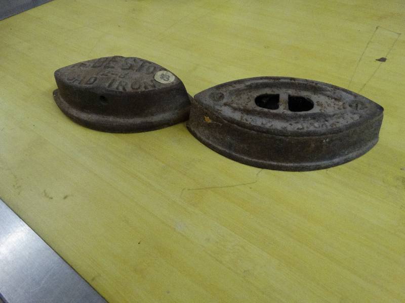 lot 233 image: 2 Sad Irons.