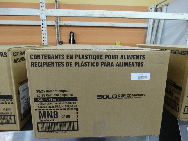 lot 253 image: Full Case Of 8 oz Solo Plastic Food Containers.