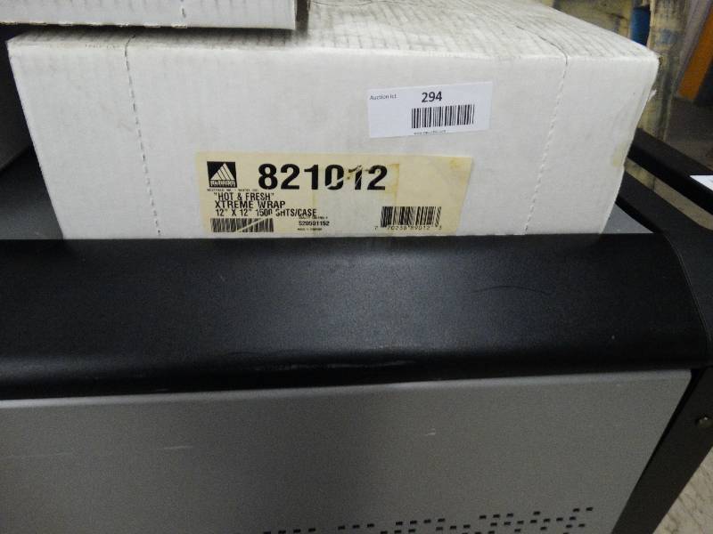 lot 294 image: Case Of Hot & Fresh Extreme Sandwich Wrap 150 Per Case.