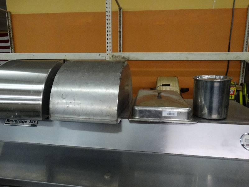 lot 304 image: 4 Pcs. Of Stainless Steel.