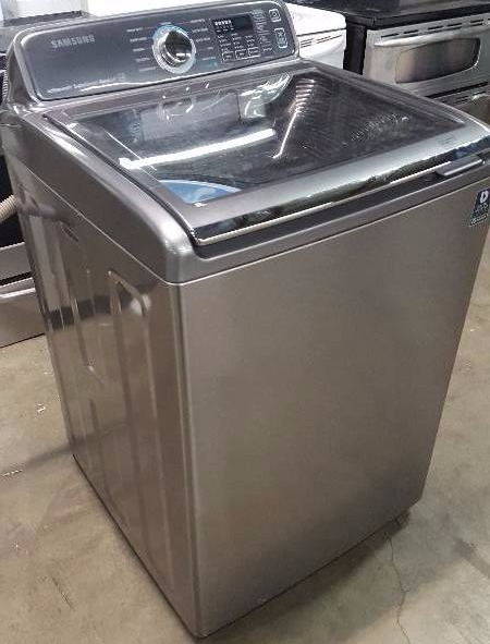 lot 4 image: Samsung Aquajet top load washing machine