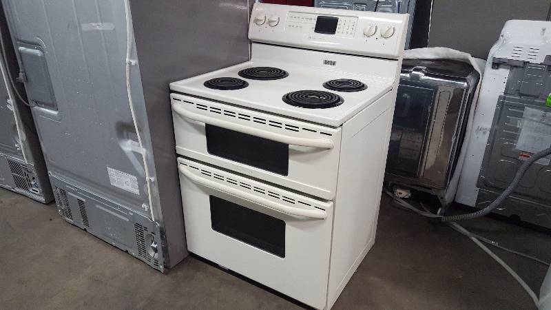 lot 197 image: Maytag 30-in Double Oven Convection Electric Range