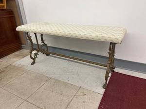 lot 8214 image: metal base bench