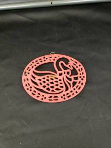 lot 8313 image: red metal hot pad