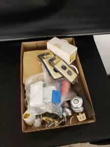 lot 8316 image: estate lot of home repair stuff