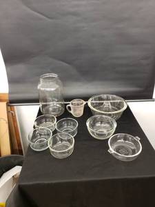lot 8328 image: lot of kitchen glassware