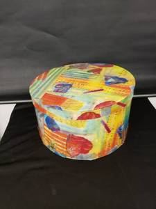 lot 8398 image: musical hat box