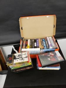 lot 8410 image: lot of VHS