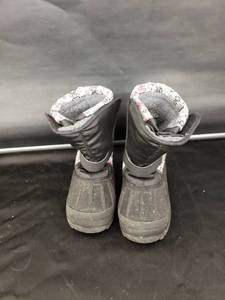 lot 8428 image: kids snow boots sz 11m