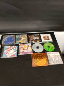 lot 8443 image: lot of cds