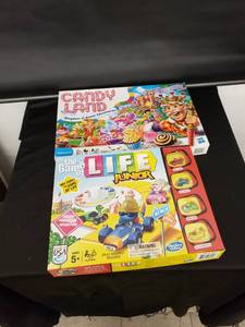 lot 8454 image: pair games