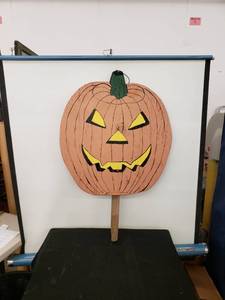 lot 8477 image: big wood pumpkin stake