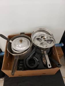 lot 8487 image: lot of potspans kitchenware