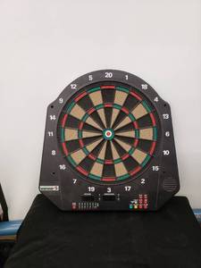 lot 8493 image: electronic dartboard