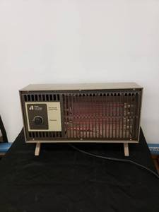 lot 8496 image: space heater works