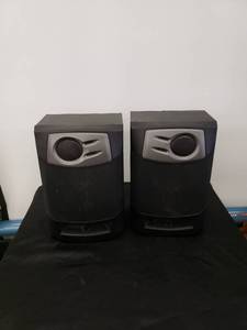 lot 8502 image: pair speakers