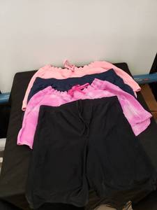 lot 8513 image: lot of womens shorts