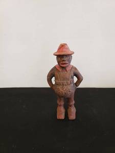 lot 8569 image: old cast iron bank
