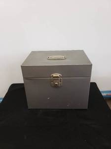 lot 8625 image: metal bock wkey
