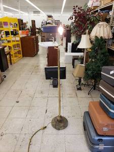 lot 8633 image: brass floor lamp works