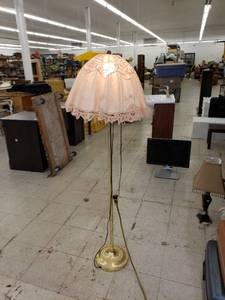 lot 8639 image: brass floor lamp