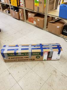 lot 8656 image: 6.5 foot prelit tree in box