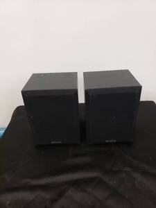 lot 8661 image: pair Kenwood speakers