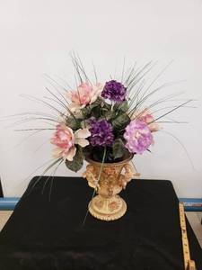 lot 8664 image: angel decor