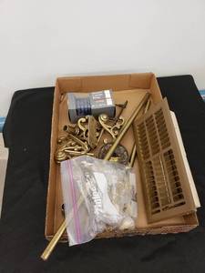 lot 8670 image: lot of hardware