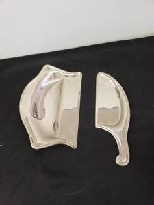 lot 8671 image: pair silver items