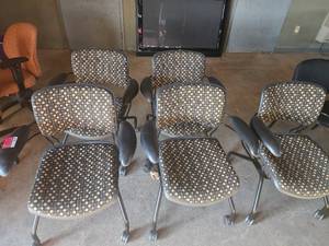 lot 39651 image: HON Office Chairs