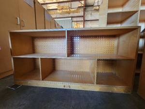 lot 39666 image: Jonti-Craft 5 Compartment Wooden Shelf