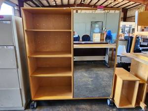 lot 39736 image: Double-sided Mirrored Wardrobe on Wheels
