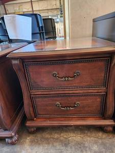 lot 39744 image: End Table With Dark Brown Finish